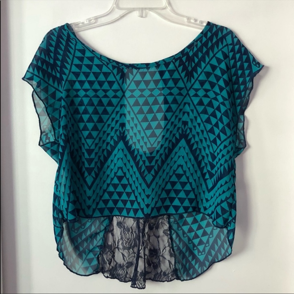 🌹 4 for $20 - Lace sheer cut out top